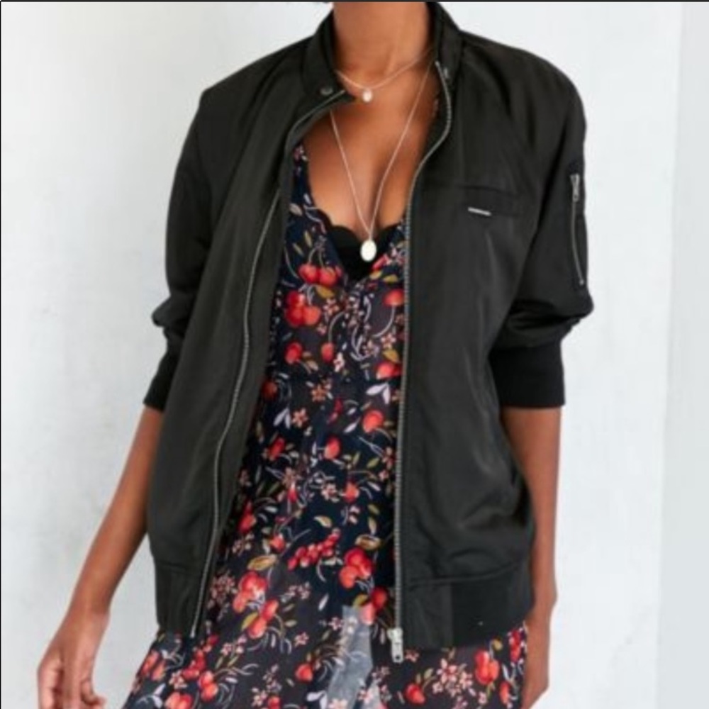 Members Only bomber. XS